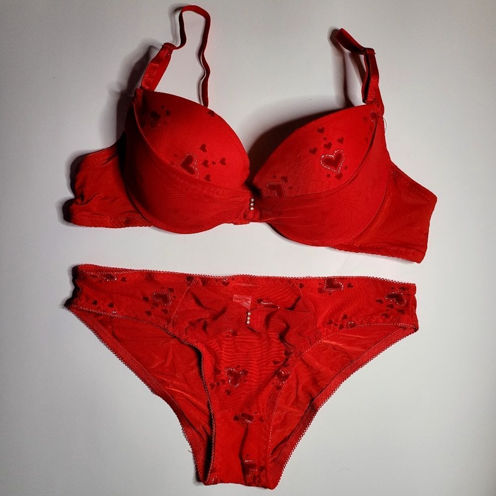 lingerie sexy set of bra&underwear Red size M/L Buy 2, get the third one free